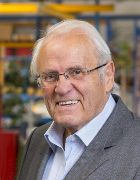 Bernhard_Oswald-600x767